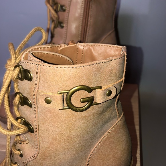 Guess Gasin Hiker Boots Side Zipper Size 8 1/2” Faux Leather. - Picture 4 of 13